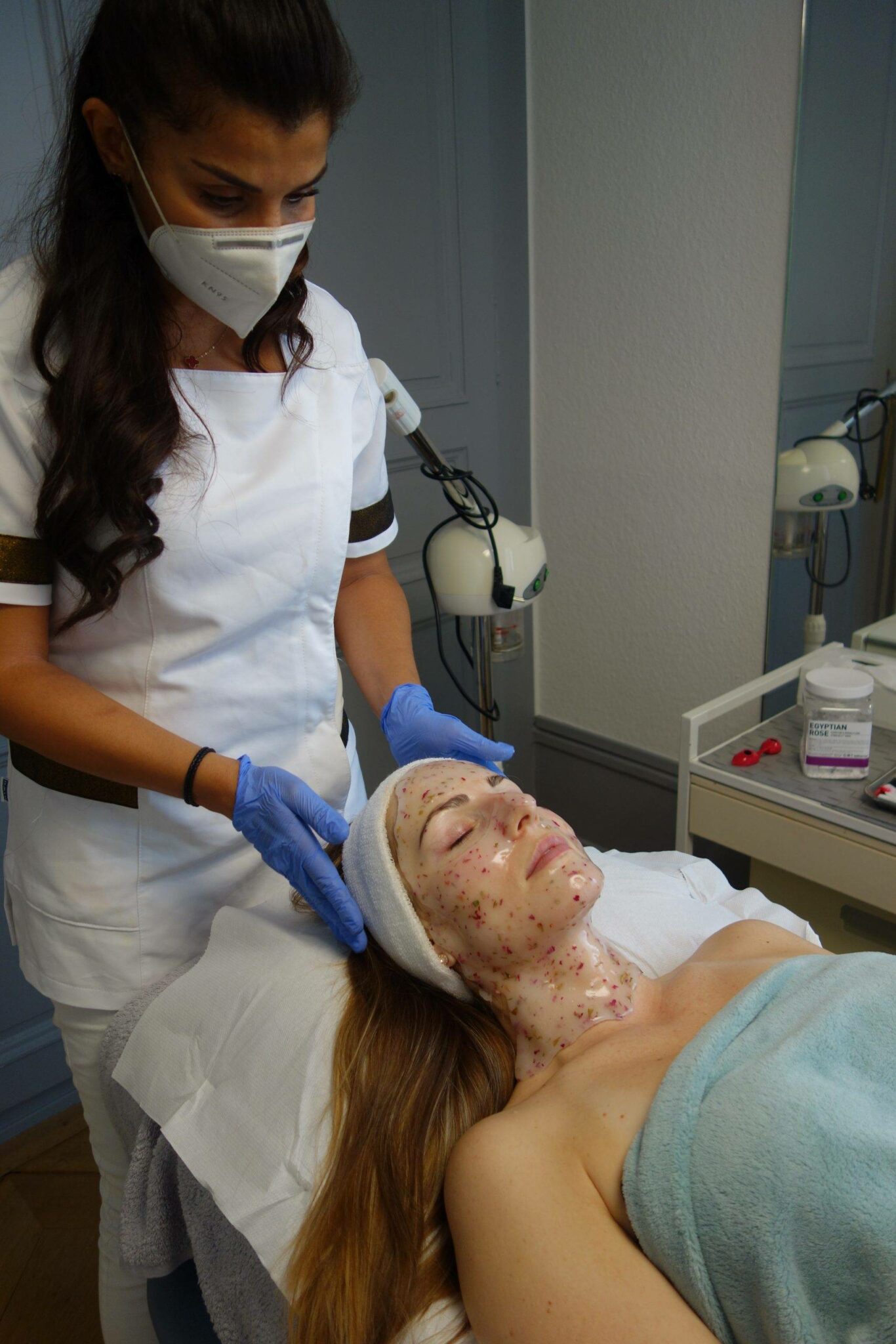 Mesolift Treatment. Is it worth it? My experience at Beauty Design by Eva studio in Geneva. 28