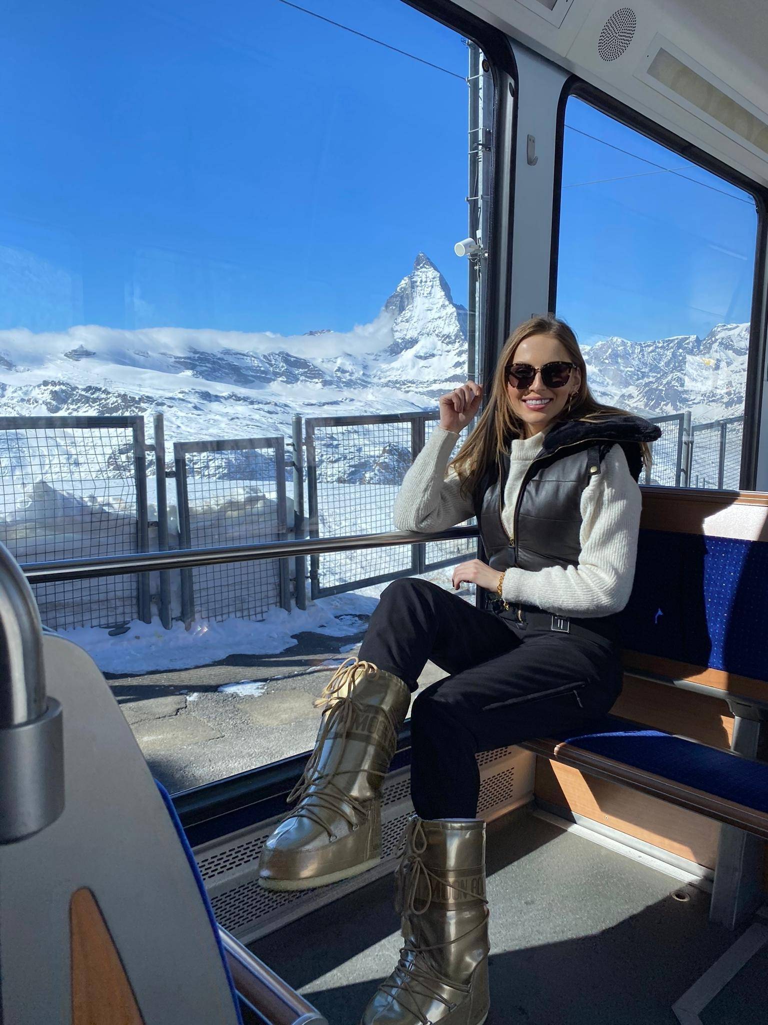 Panoramic train Zermatt Matterhorn 