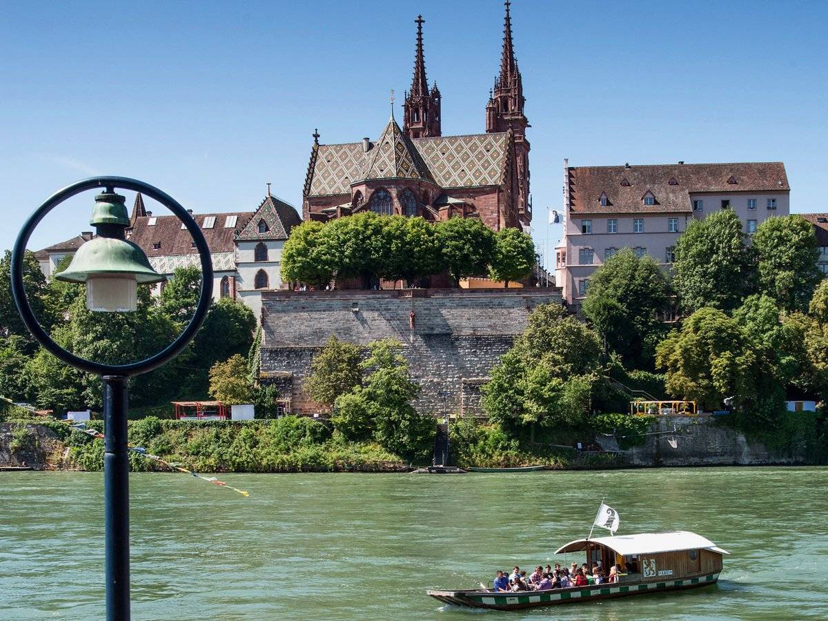 Ferry in Basel 