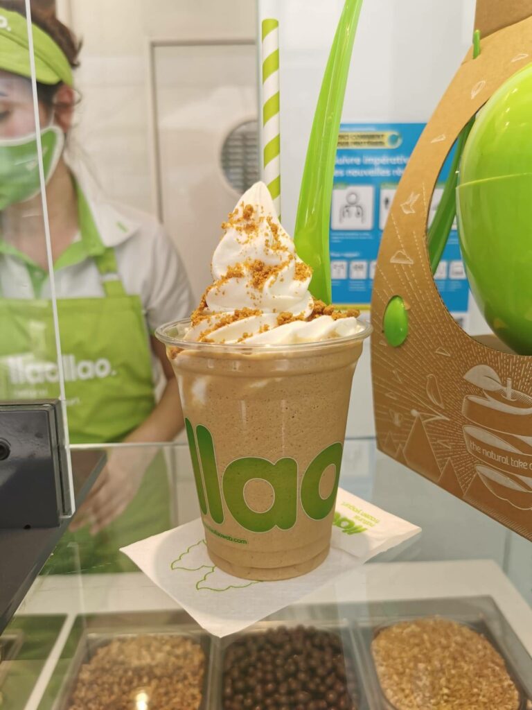 Llaollao frozen yogurt -Most healthy desserts in Geneva and number 1 in the world. 15