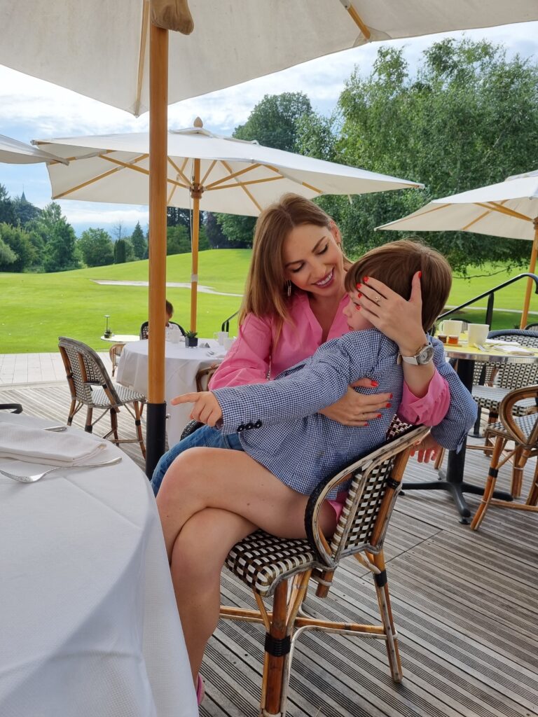 Hotel Royal Evian- Idyllic, 5* hotel for the most comfortable stay in Evian-les-Bains. Family Review 58