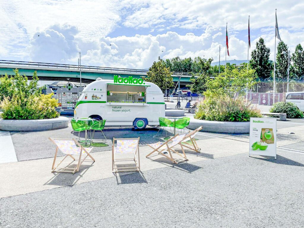 Llaollao frozen yogurt -Most healthy desserts in Geneva and number 1 in the world. 3