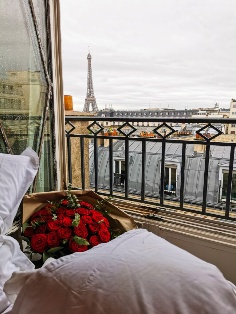 Le Dokhan’s, A Tribute Portfolio Hotel in Paris. Most cozy boutique hotel with an Eiffel Tower view. 1