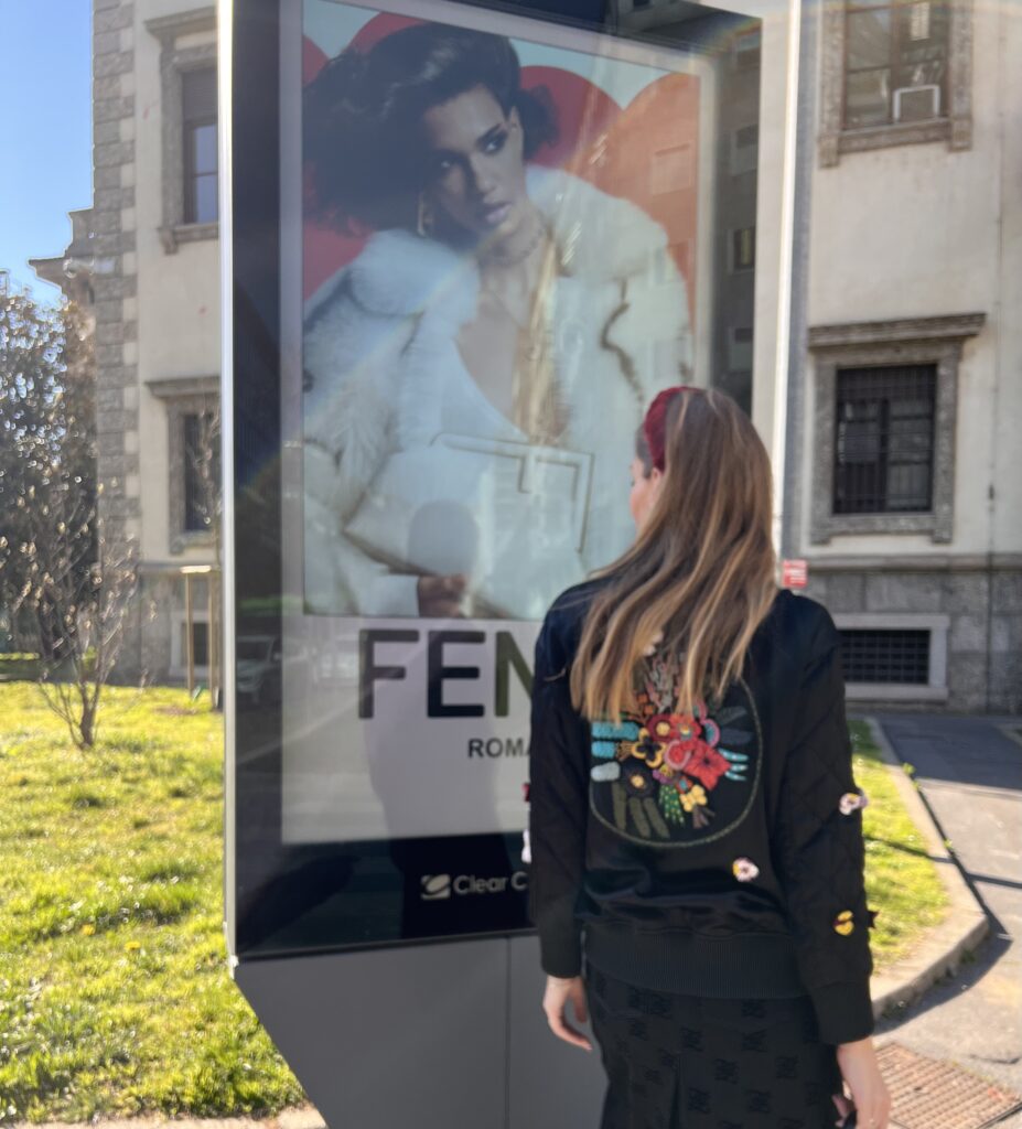 MFW FW22/23-Best street style looks of this season. Milan Fashion like never before. Millé Milano, Versace, Fendi, Prada and more. 6