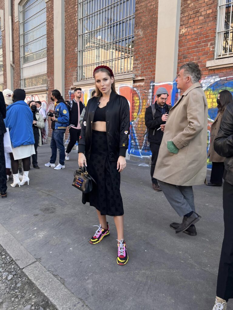 MFW FW22/23-Best street style looks of this season. Milan Fashion like never before. Millé Milano, Versace, Fendi, Prada and more. 4