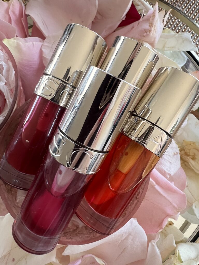 Beauty Must-Haves for Spring and Summer 2022. Caudalie Premier Cru, Lancôme - Rénergie H.C.F. Triple Serum, Erborian - SUPER BB CREAM, Clarins Lip Comfort Oil,  and more. 