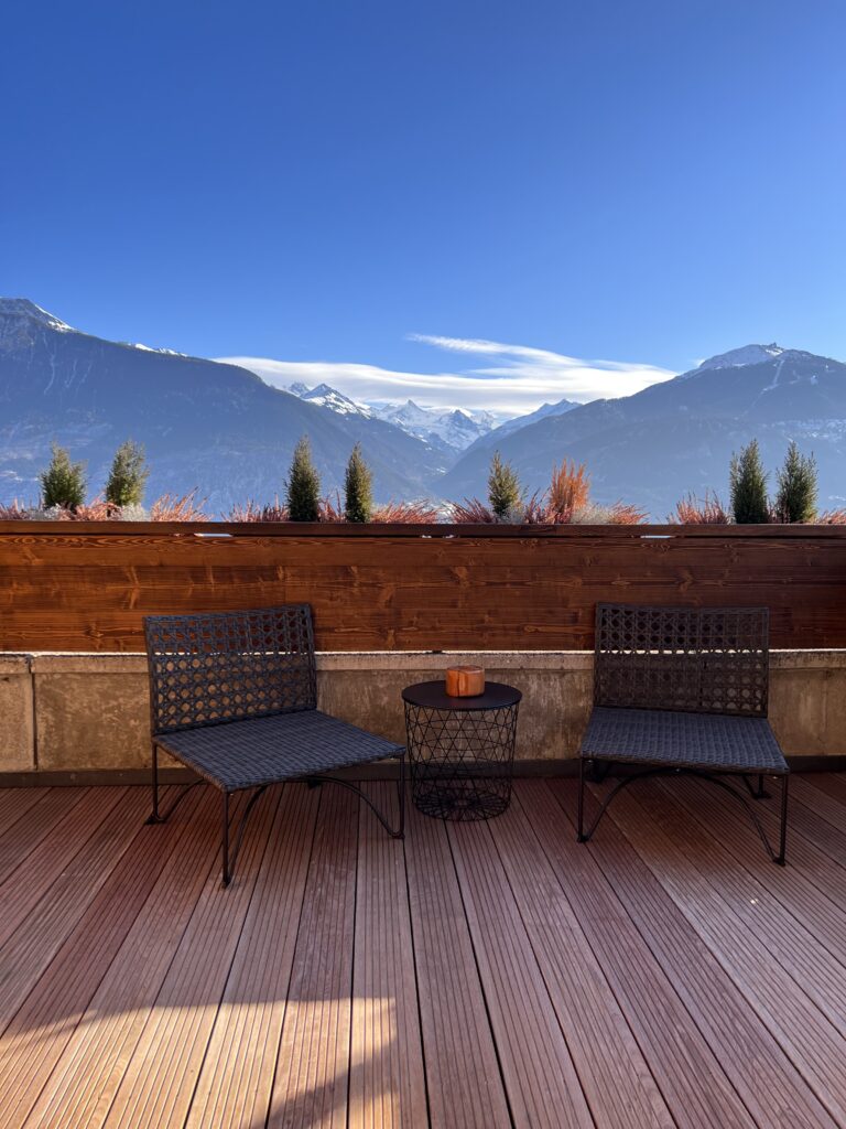 Hotel Panorama Crans-Montana. Charming Hotel with a sustainable approach and sports packages. Number 1 for sports enthusiasts and more.