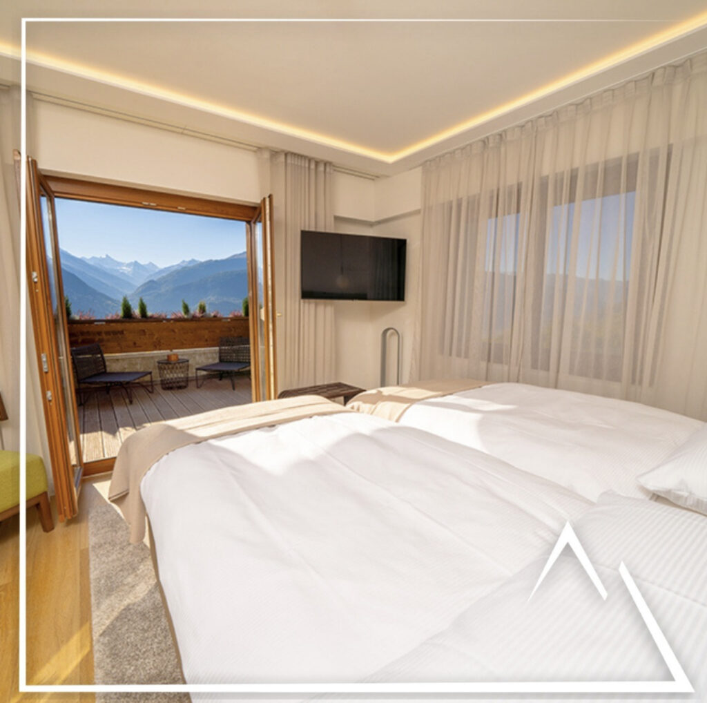 Hotel Panorama Crans-Montana. Charming Hotel with a sustainable approach and sports packages. Number 1 for sports enthusiasts and more.