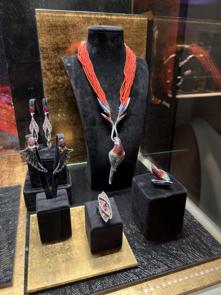 Haute Jewels Geneva 2022 Edition - Exquisite Selection by Bella Zofia 5