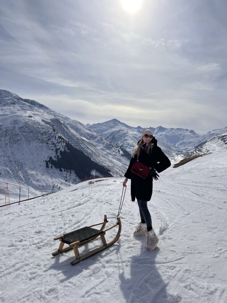 The Ultimate Guide to Andermatt. Winter and Summer Season in the tranquil Swiss Resort. Is Andermatt worth visiting? Bonus - My 5 tips for the best stay. 12