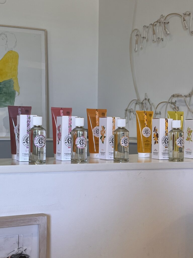 Beauty News: Roger & Gallet Fragrant Water Collection. All you need to know about their new fragrant water launched in 2022. FLEUR DE FIGUIER, ROSE and GINGEMBRE ROUGE are a must try.