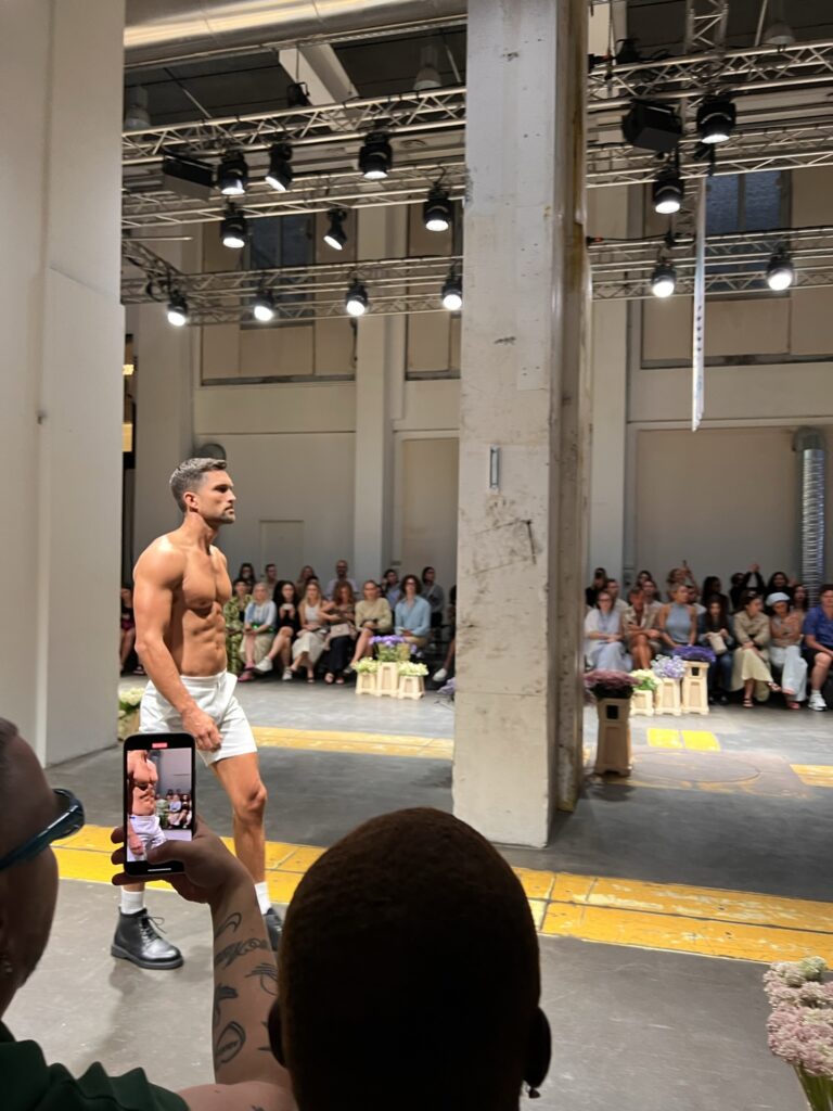 Highlights from Copenhagen Fashion Week SS23 - What you need to know about the best-known Scandi Brands. Ganni Girl, Baum und Pferdgarten's colourful collection and Zalando endorsed upcoming brands. 76