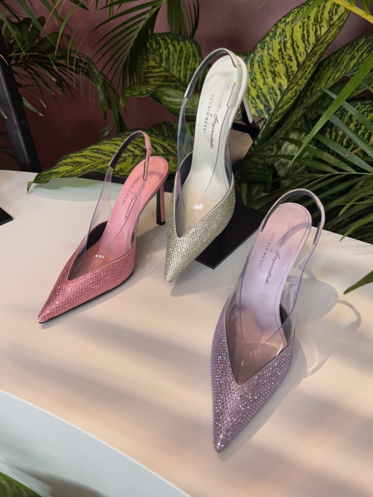 Milan Fashion Week SS23 - Dazzling Shoe Presentations. Giuseppe Zanotti, Gianvito Rossi, Sergio Rossi, Casadei, Le Silla. Must-see Shoes Collection and trends for Spring Summer 2023. 100