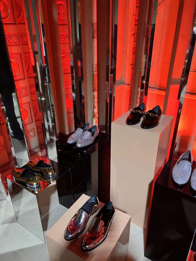 Milan Fashion Week SS23 - Dazzling Shoe Presentations. Giuseppe Zanotti, Gianvito Rossi, Sergio Rossi, Casadei, Le Silla. Must-see Shoes Collection and trends for Spring Summer 2023. 40