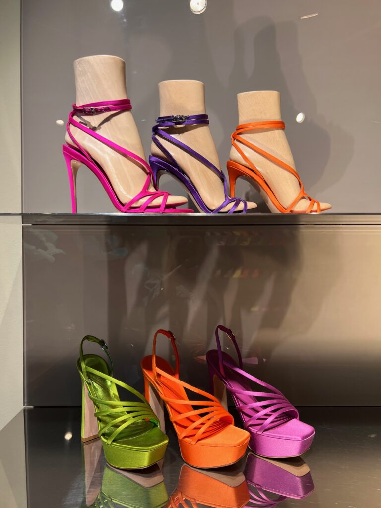 Milan Fashion Week SS23 - Dazzling Shoe Presentations. Giuseppe Zanotti, Gianvito Rossi, Sergio Rossi, Casadei, Le Silla. Must-see Shoes Collection and trends for Spring Summer 2023. 150