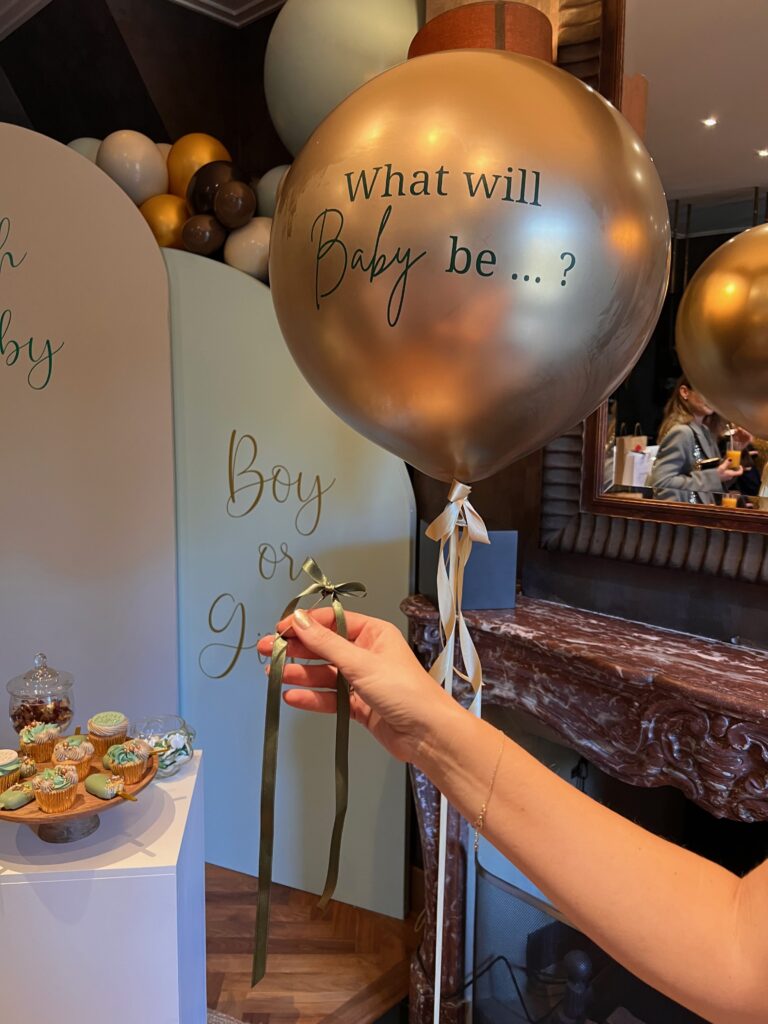 OH, BABY! My Dreamy Gender Neutral Baby Shower Theme. Delicious Teddy Bear Cake, Water Green Color Palette and historical venue at L'Hôtel Restaurant du Parc des Eaux-Vives from 1750.