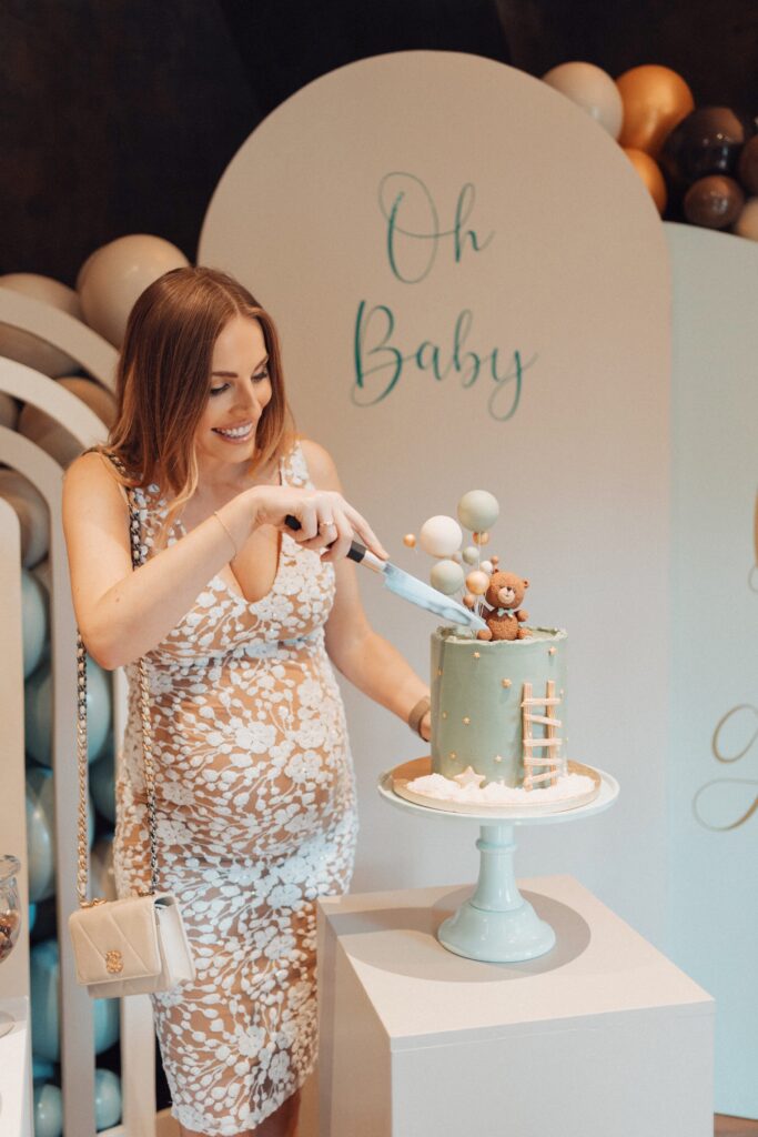 OH, BABY! My Dreamy Gender Neutral Baby Shower Theme. Delicious Teddy Bear Cake, Water Green Color Palette and historical venue at L'Hôtel Restaurant du Parc des Eaux-Vives from 1750.