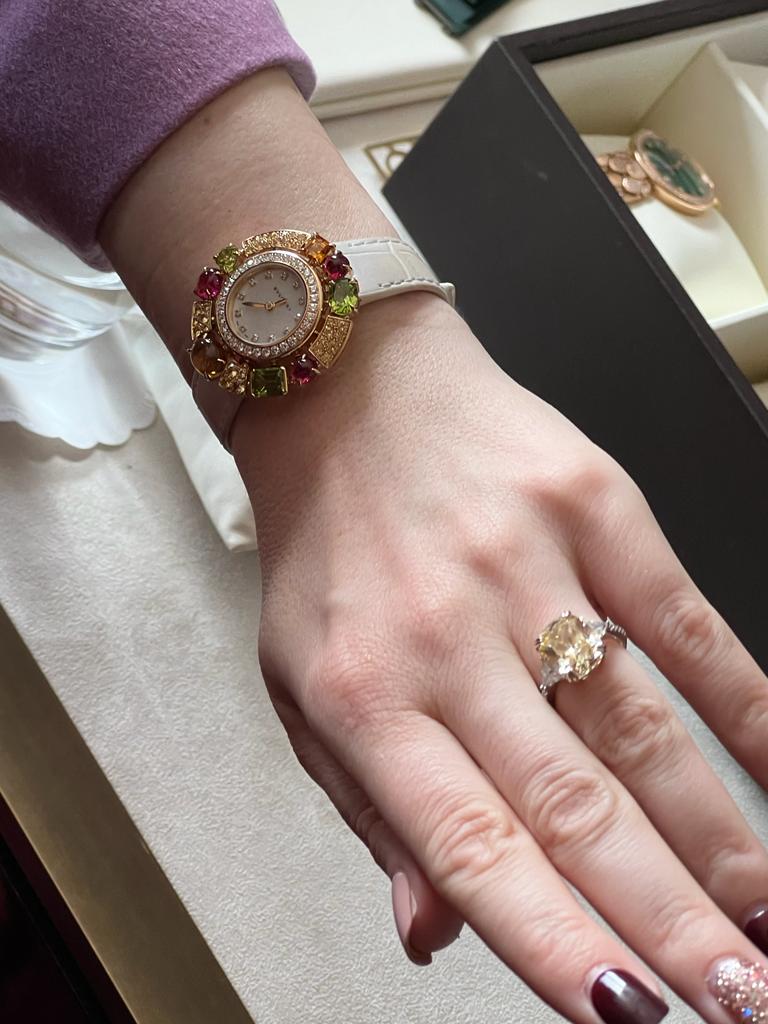 Bulgari Serpenti and Diva, 2 intensely Italian and dazzling watches presented during Watches and Wonders 2023 at Hotel President Wilson. Time is a Jewel.