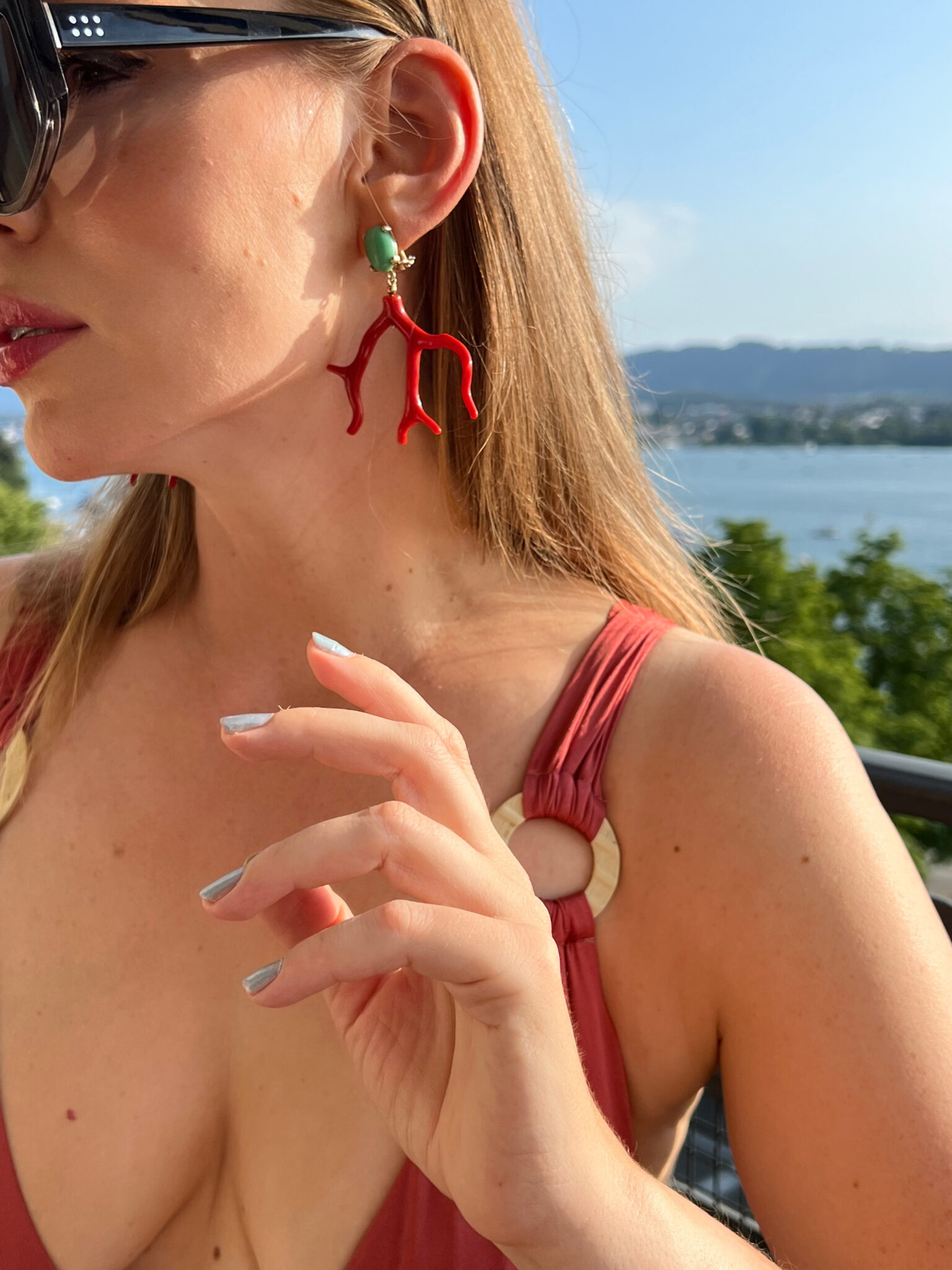 Ocean-Inspired Global Trend for Summer 2023 with sustainable swimwear brand Mariella B. Green and Antonino De Simone Italian Jewellery manufacturer. 