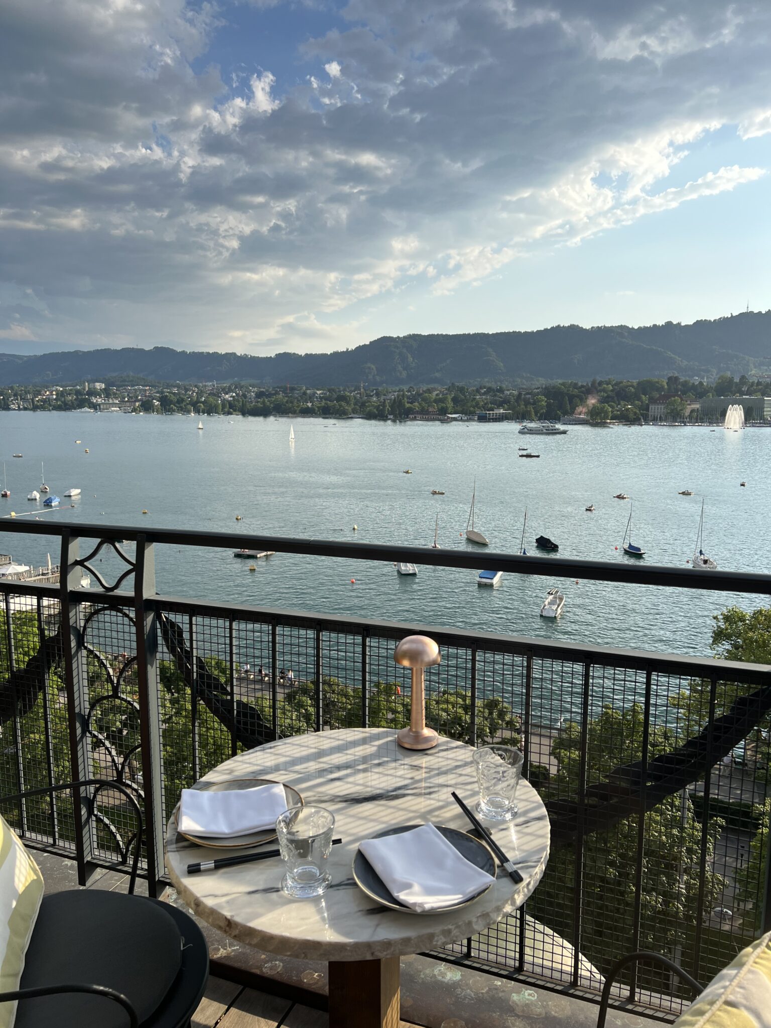 La Réserve Eden au Lac Zurich. A majestic,  imaginary yacht club by the lake ideal for luxury getaways. 