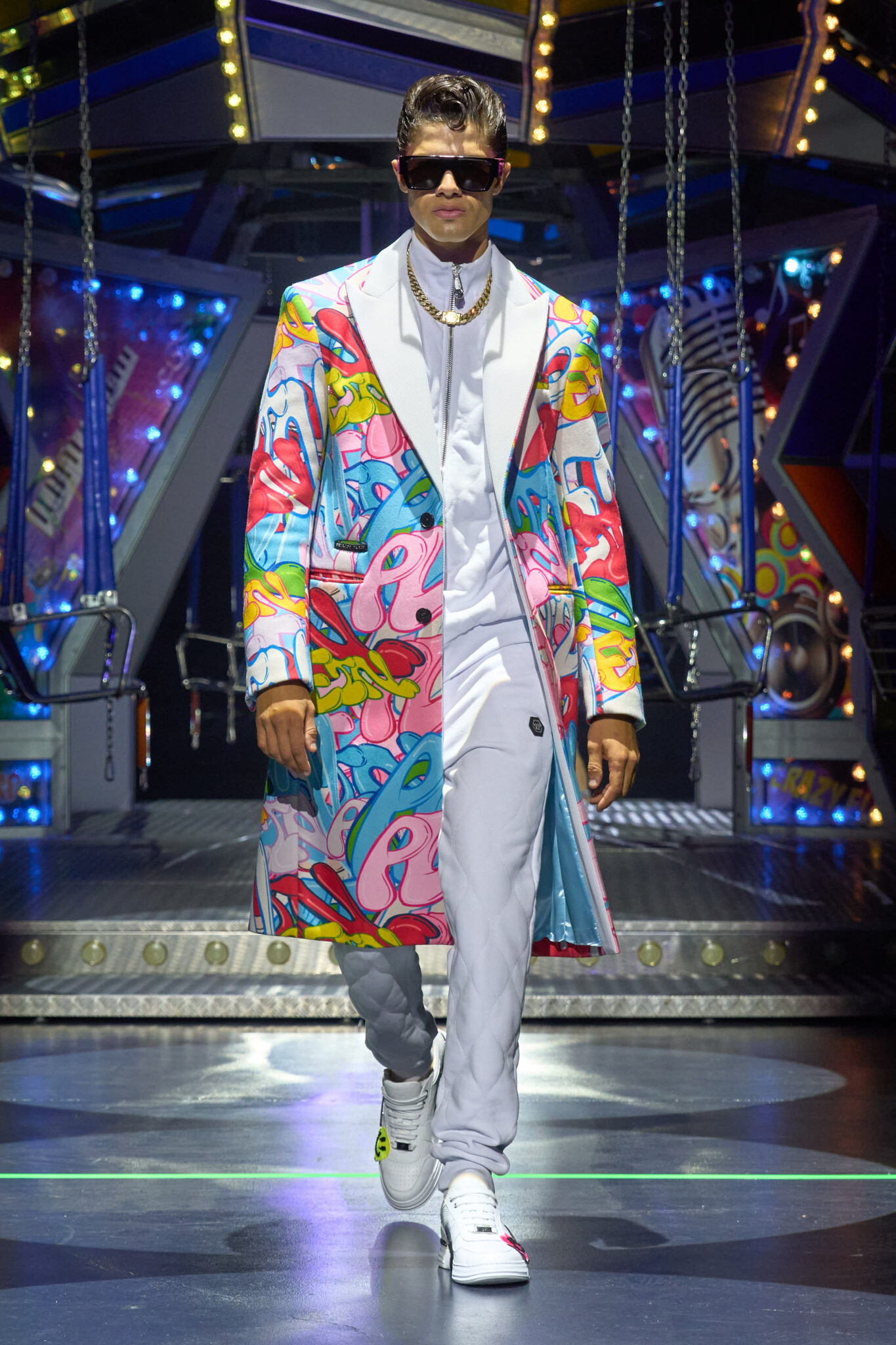 Philipp Plein SS24 Fashion Show turned into a magnificent spectacle with 80s vibes. MFW.