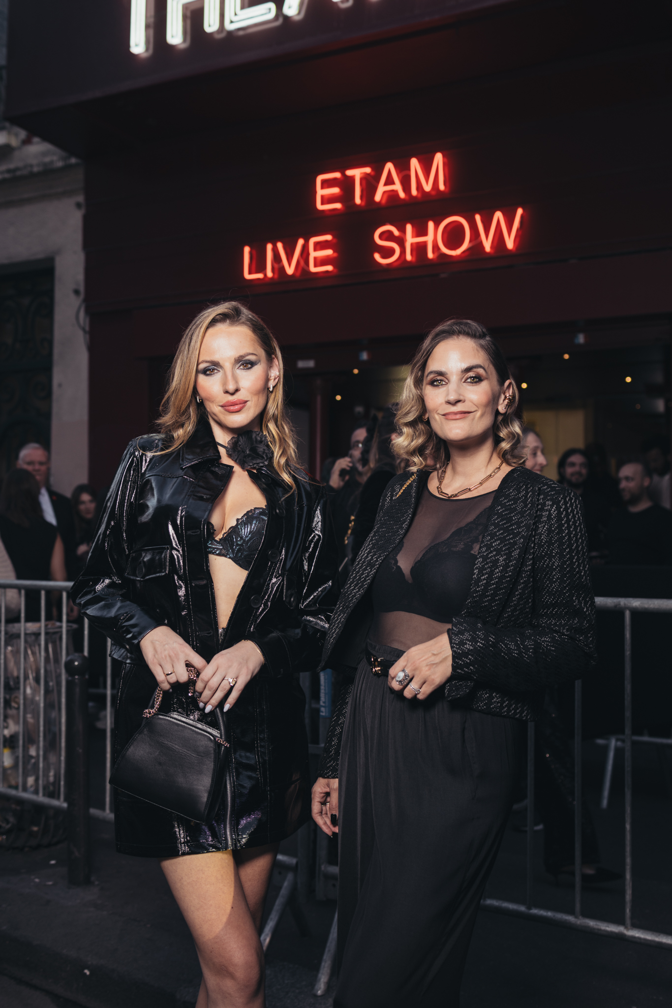 Etam's 80s-Inspired Extravaganza: A Dazzling Etam Live Show 2023 in Paris during PFW. Insights from the trip to Paris with the Swiss Ambassadors Team.