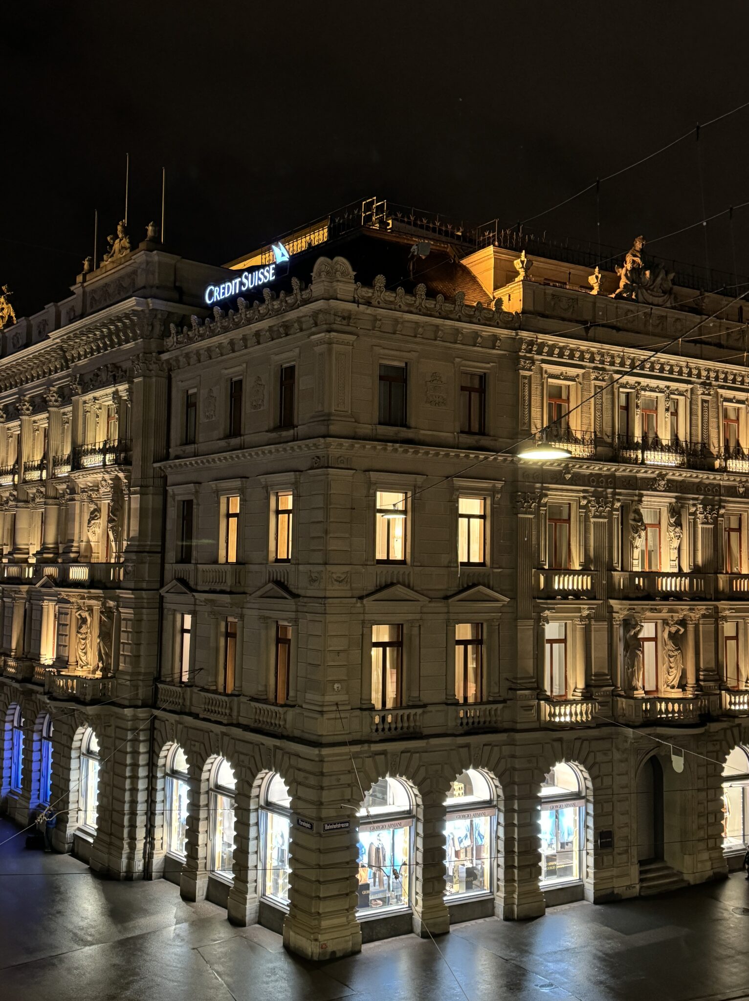 Unveiling the Elegance of the recently opened Mandarin Oriental Savoy, Zurich.  Zurich's latest luxury hot spot and 5 reasons why you need to visit it.