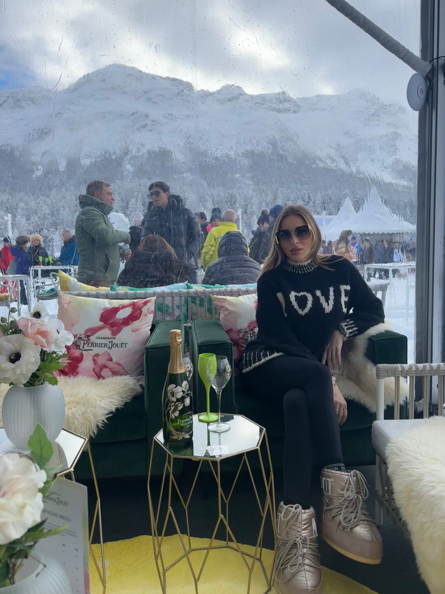 40 Years of Snow Polo in St. Moritz: A Celebration of Sport, Luxury, and Style. All you need to know about this incredible event.